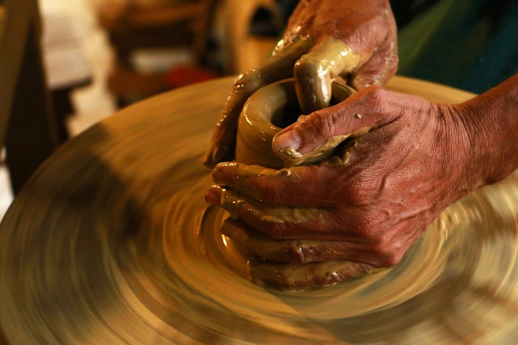 pottery, hands, spinning